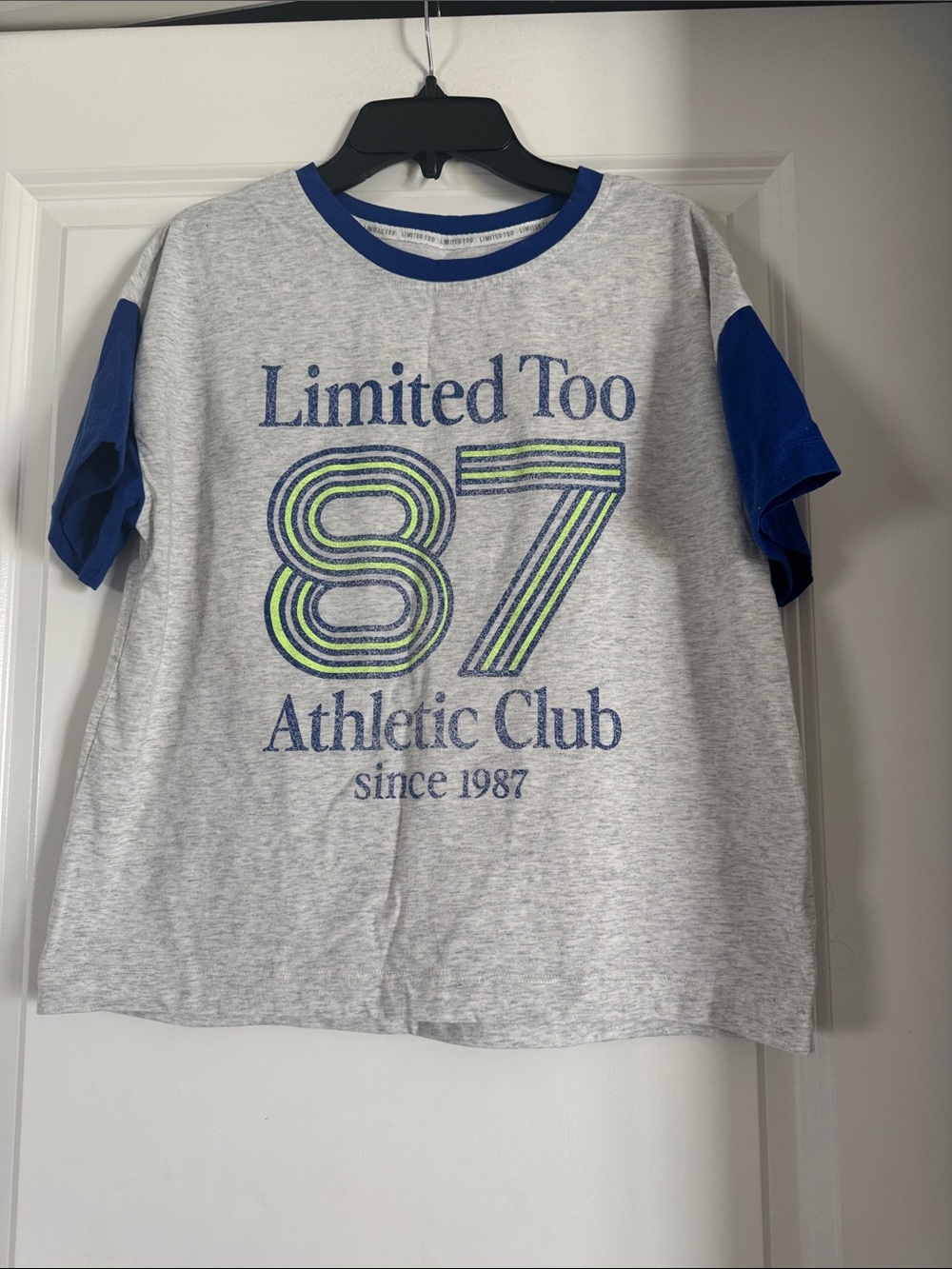 Limited Too Gray Tee with Blue Sleeves & Neon Accent '87 Graphic(1100)